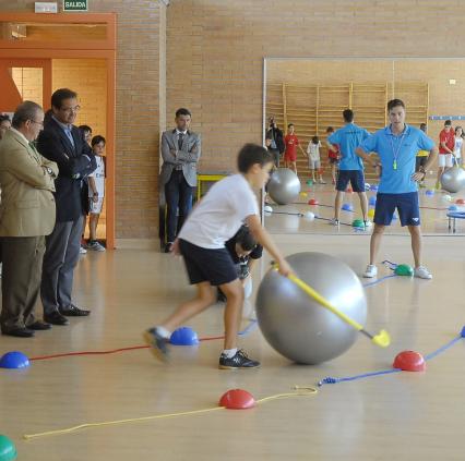 EL AYUNTAMIENTO OFRECE TALLERES DEPORTIVOS EN INGLS PARA EL VERANO